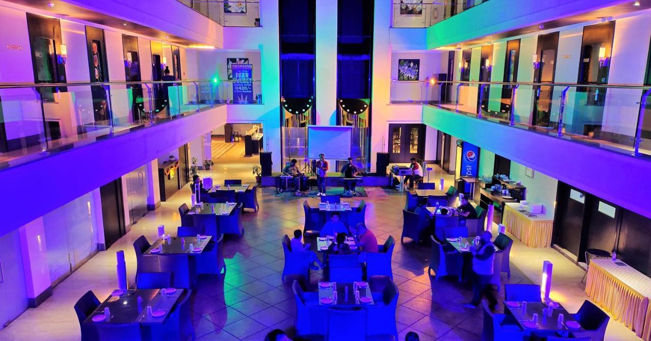 Hotel Grand Visava Lonavala Dış mekan fotoğraf