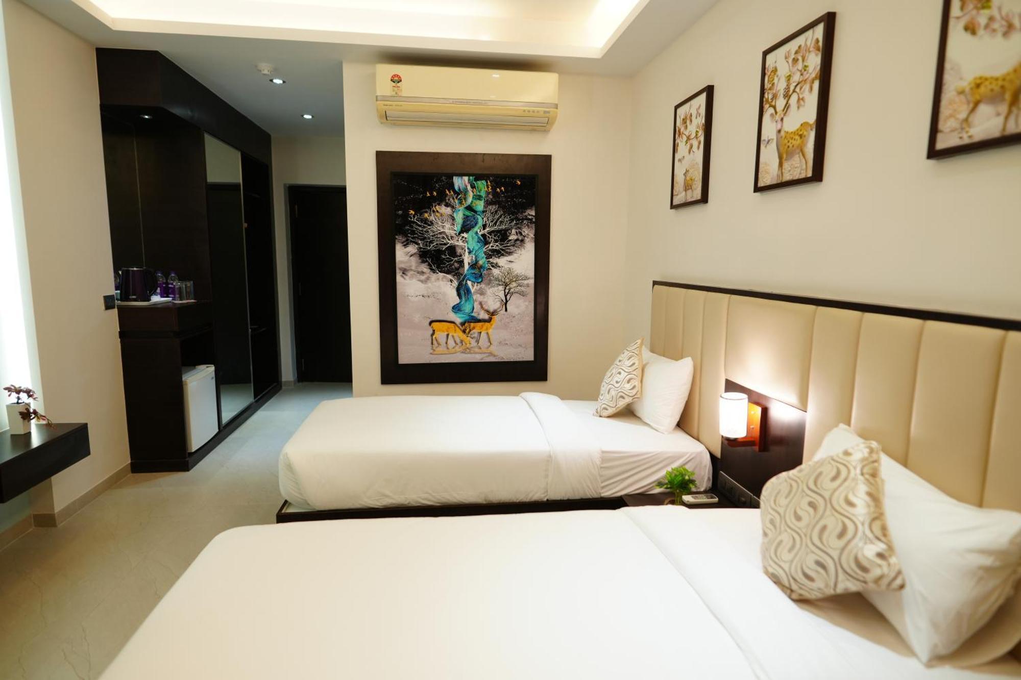 Hotel Grand Visava Lonavala Dış mekan fotoğraf