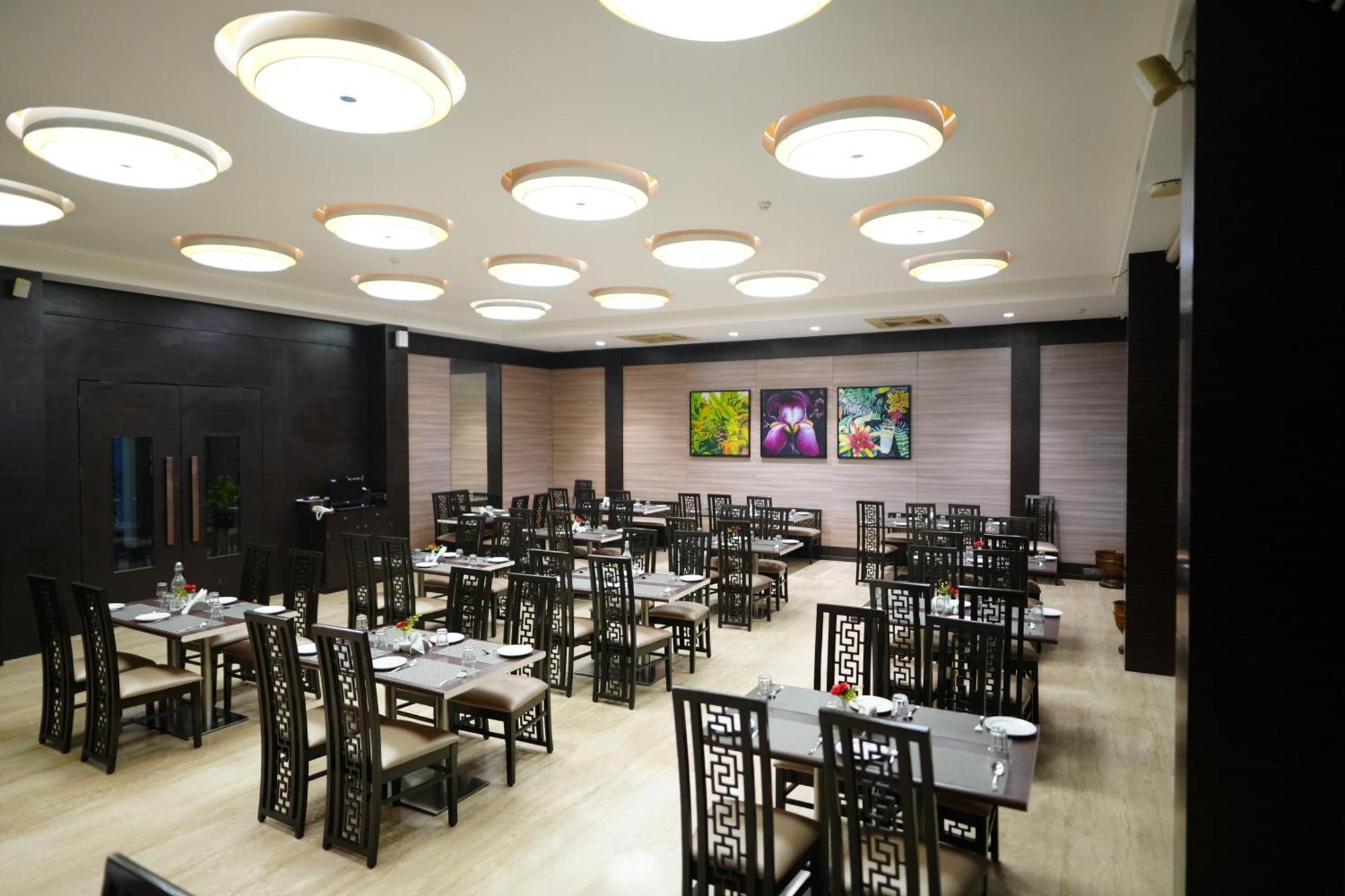 Hotel Grand Visava Lonavala Dış mekan fotoğraf