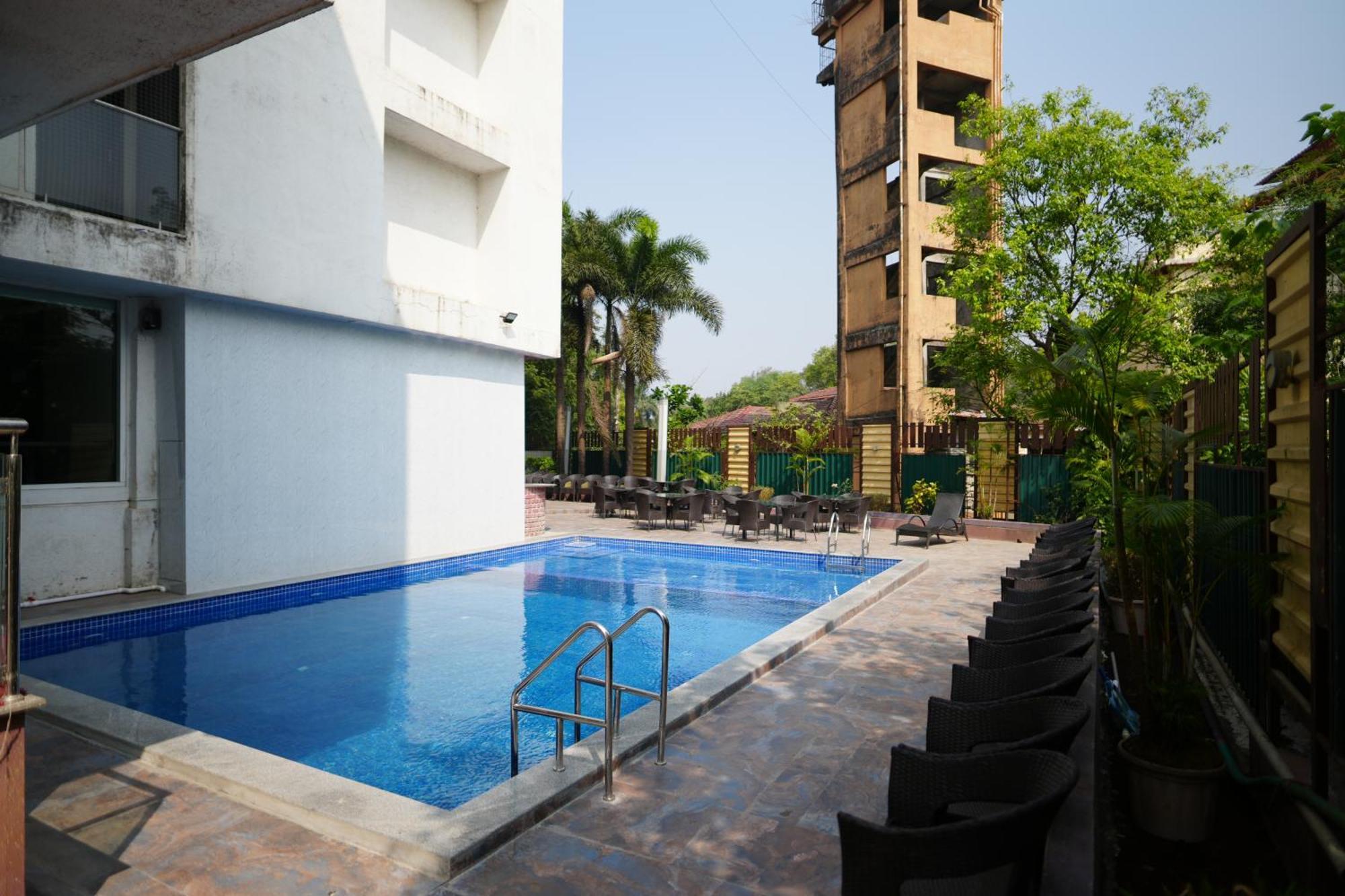 Hotel Grand Visava Lonavala Dış mekan fotoğraf