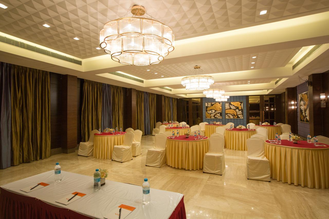 Hotel Grand Visava Lonavala Dış mekan fotoğraf
